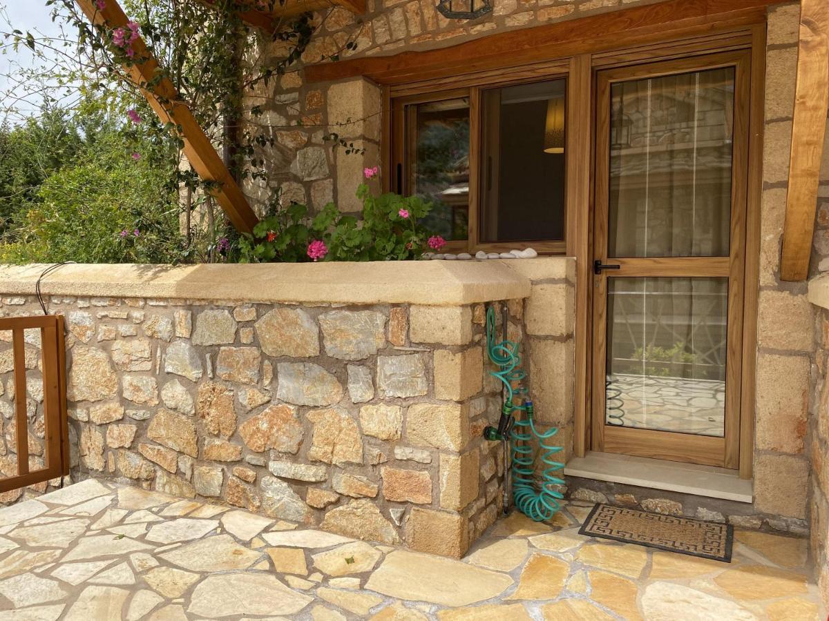 Two-Storey Mansion At The Sea Arkadiko Chorio Exterior foto